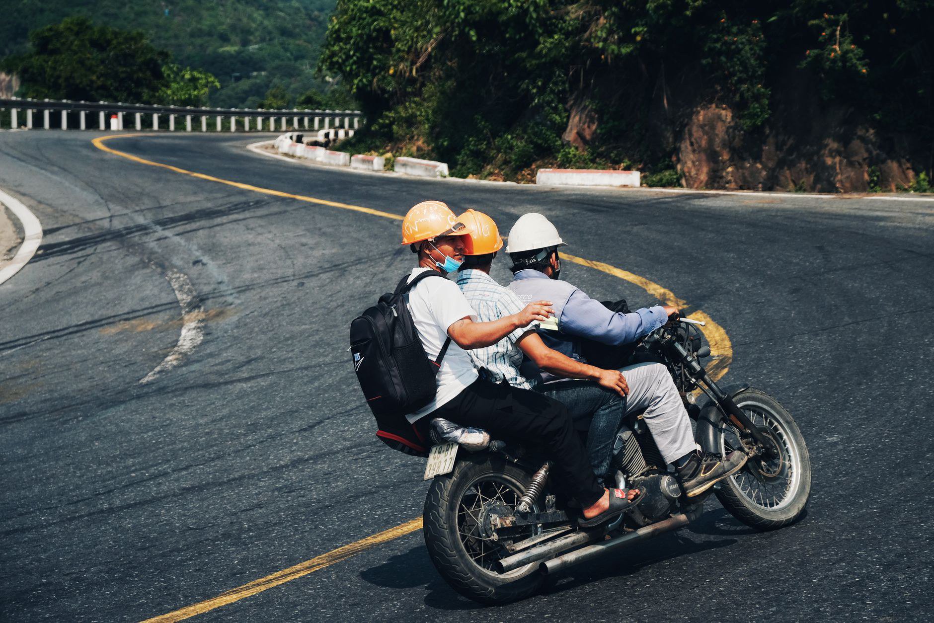 Kinh nghiệm chuẩn bị khi lần đầu tham gia hai van pass motorcycle tours
