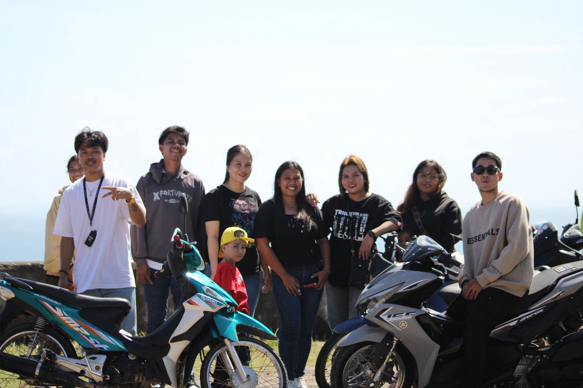 Hai Van Pass Motorcycle Tours: Cách Game Thủ Nạp Năng Lượng